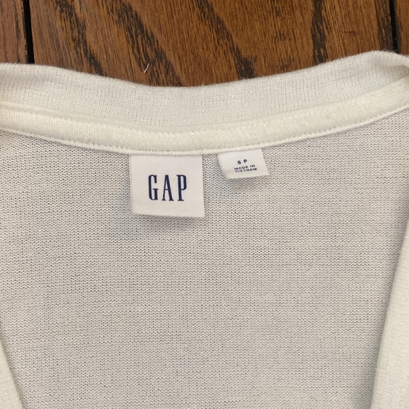White Gap wrap front top small - Picture 2 of 4